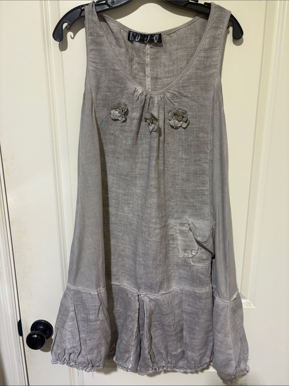 Light Gray Sleeveless Floral Accent Tunic Dress